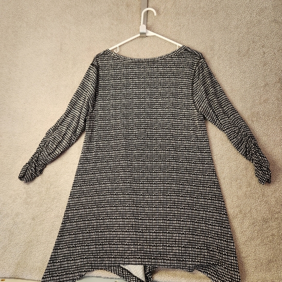 Philosophy high/low hem tunic - Size Large - Picture 2 of 4